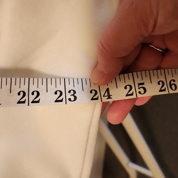 White sequence sweatshirt - Picture 7 of 8